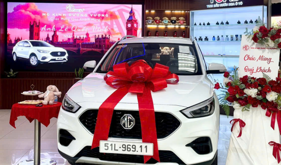 Mua xe MG ZS - Sự Kiện Bàn Giao tại Showroom Kinh Dương Vương